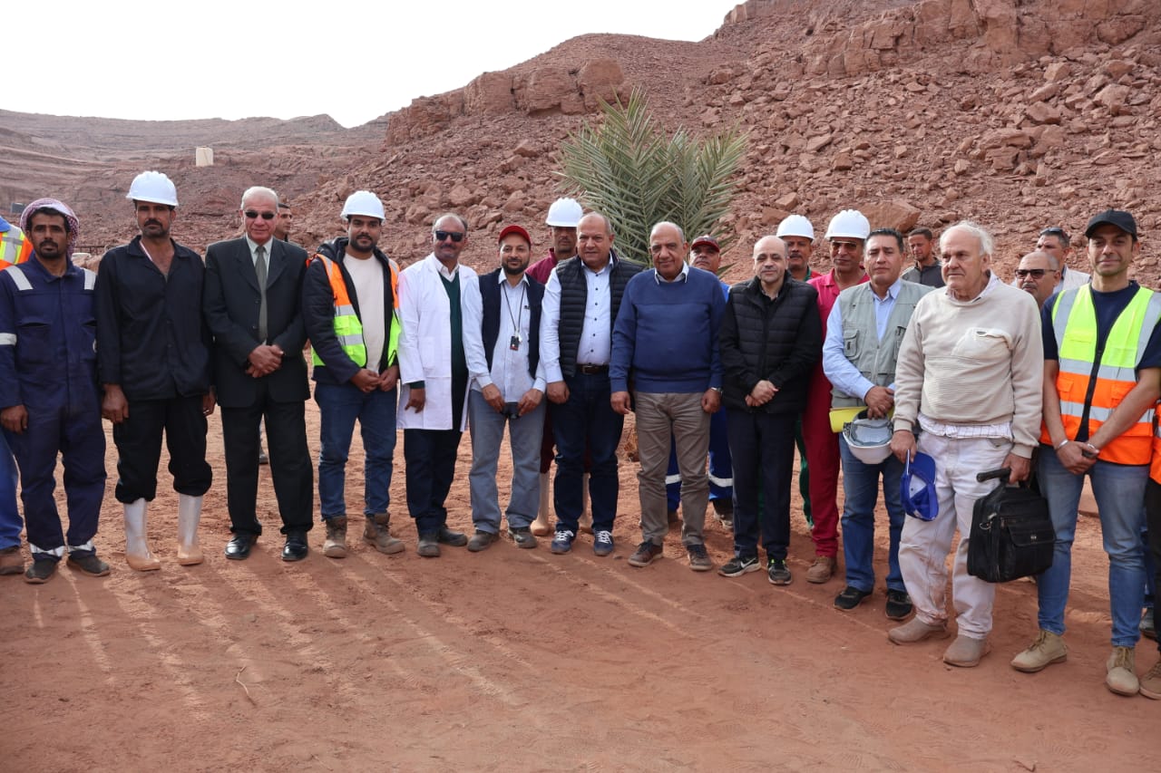 1764427064 926 وزير الكهرباء يزور مركز هيئة المواد النووية في أبو زنيمة