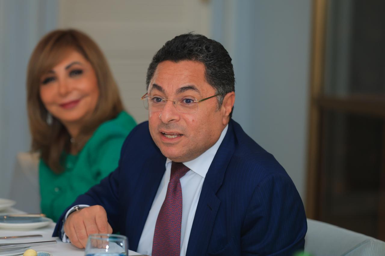 1764432644 113 قناة النهار تحتفل بإعلاميها في عشاء عمل مع صور