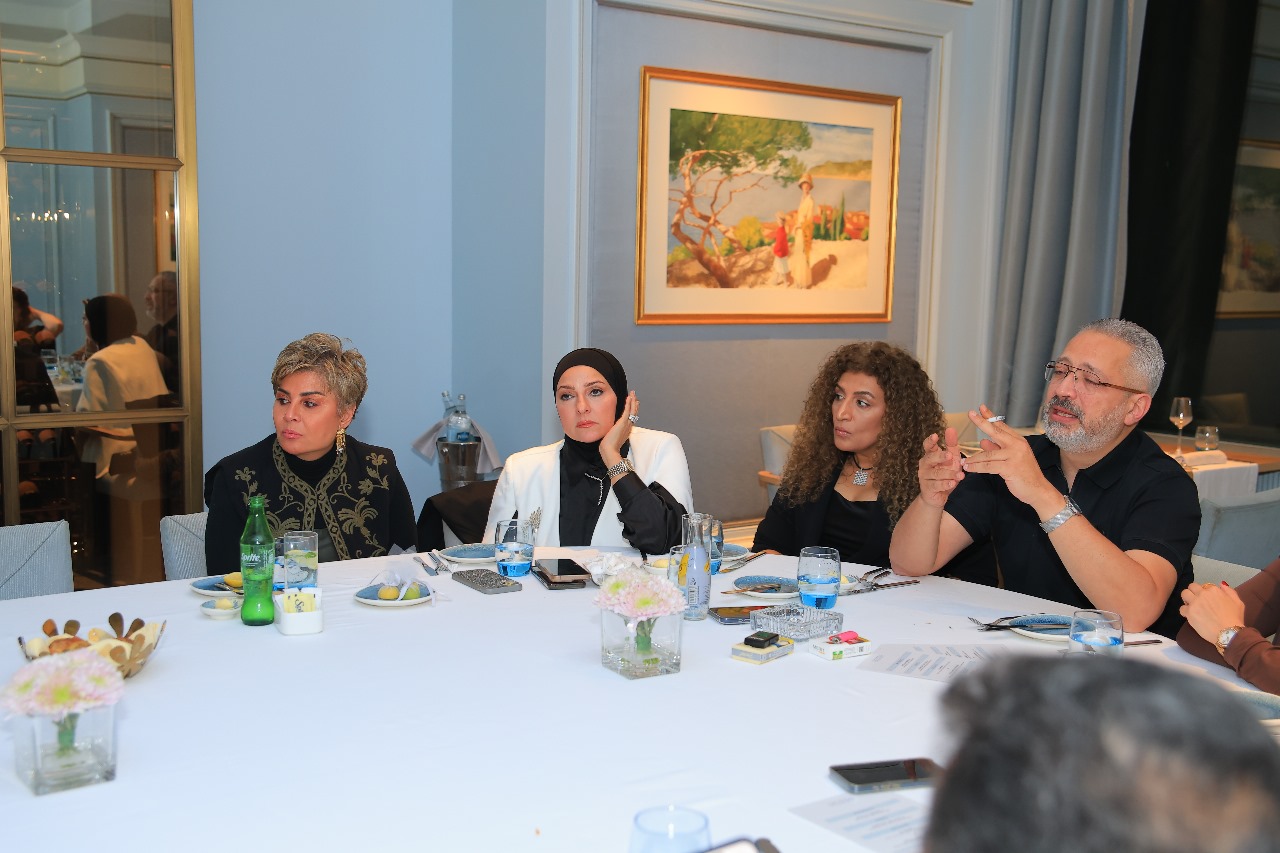 1764432644 502 قناة النهار تحتفل بإعلاميها في عشاء عمل مع صور