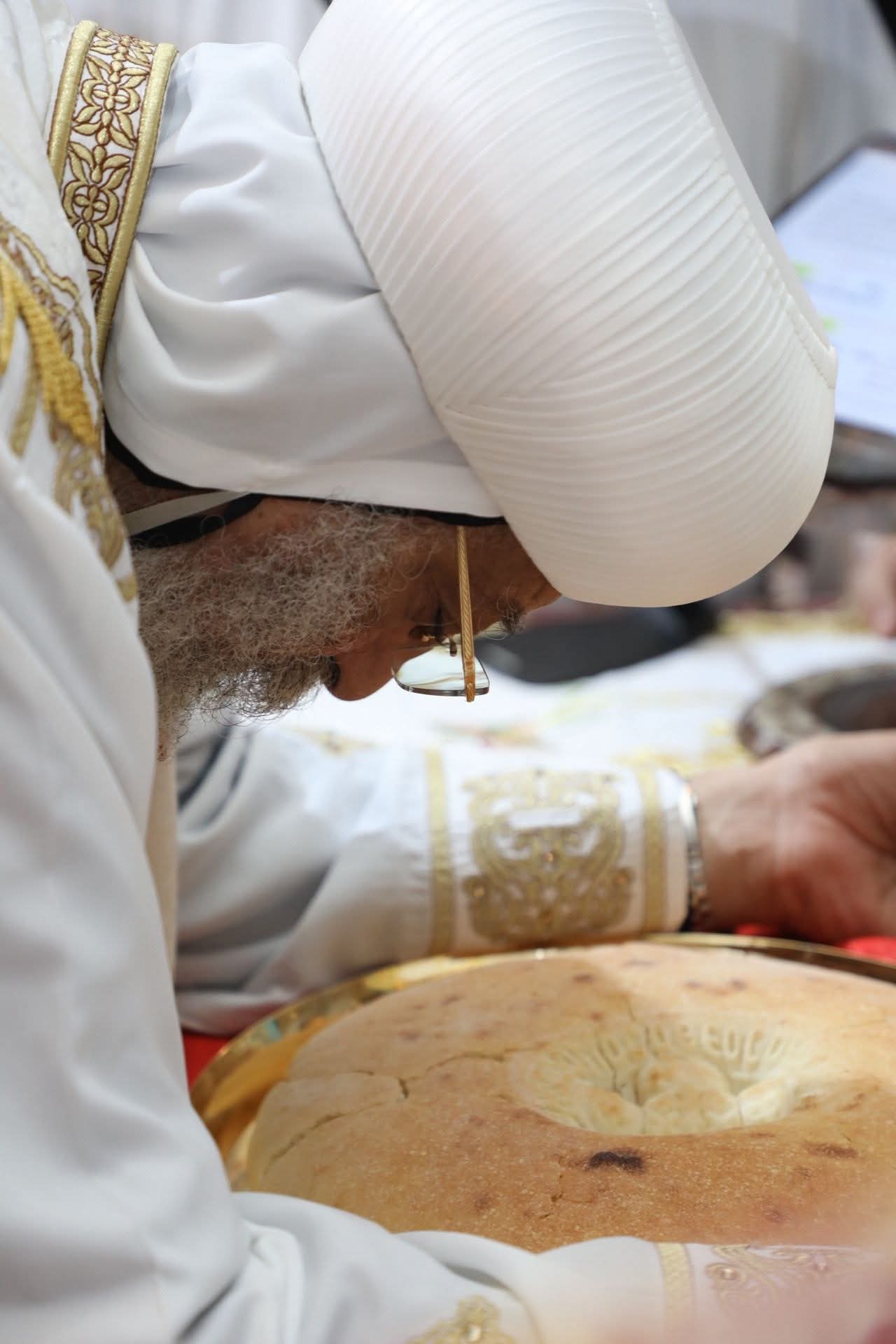 1764433345 845 تعيين 3 كهنة جدد في إيبارشية النمسا بيد البابا تواضروس