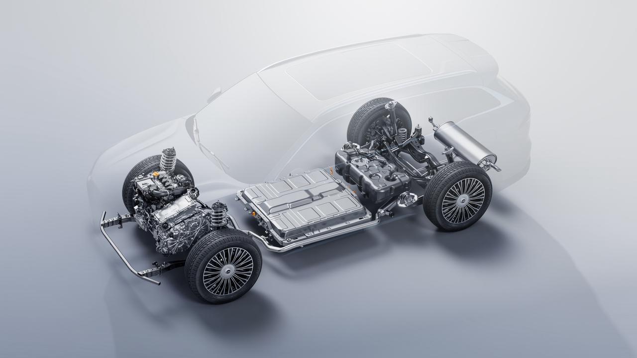 1764433881 235 شيري بتقدم سيارة TIGGO9 CSH الهجينة الجديدة كليًا للرحلات العائلية