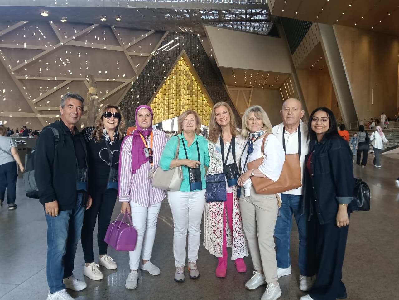 1764498917 217 شوفوا وفود الكاراتيه وبيعملوا جولة في الأهرامات والمتحف المصري الكبير