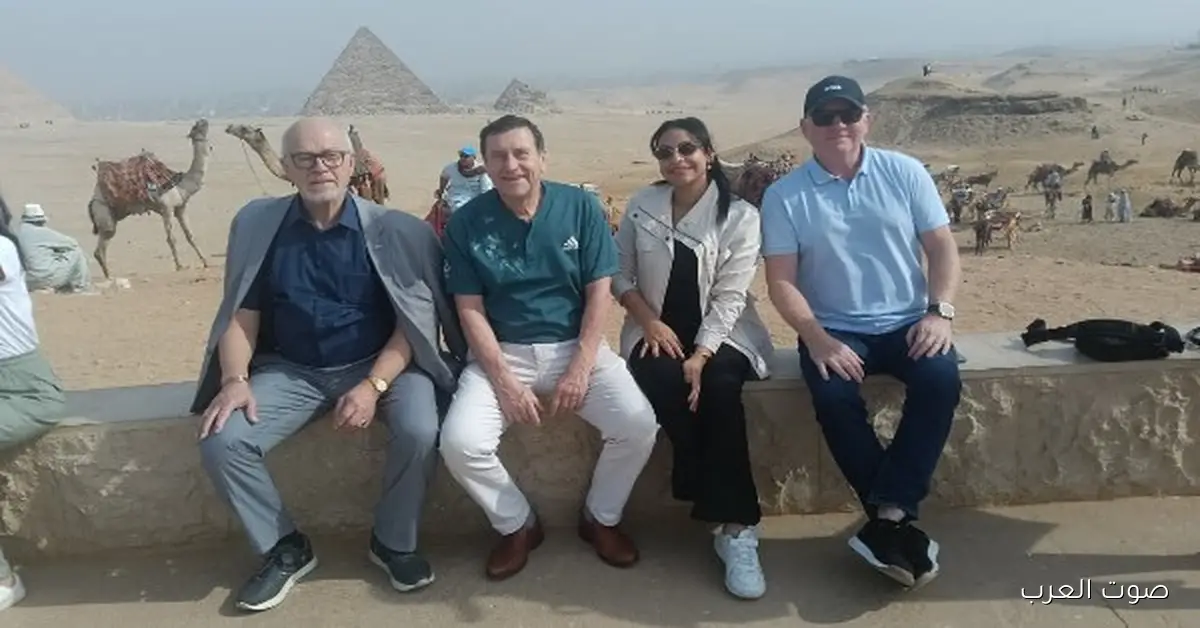 شوفوا وفود الكاراتيه وبيعملوا جولة في الأهرامات والمتحف المصري الكبير