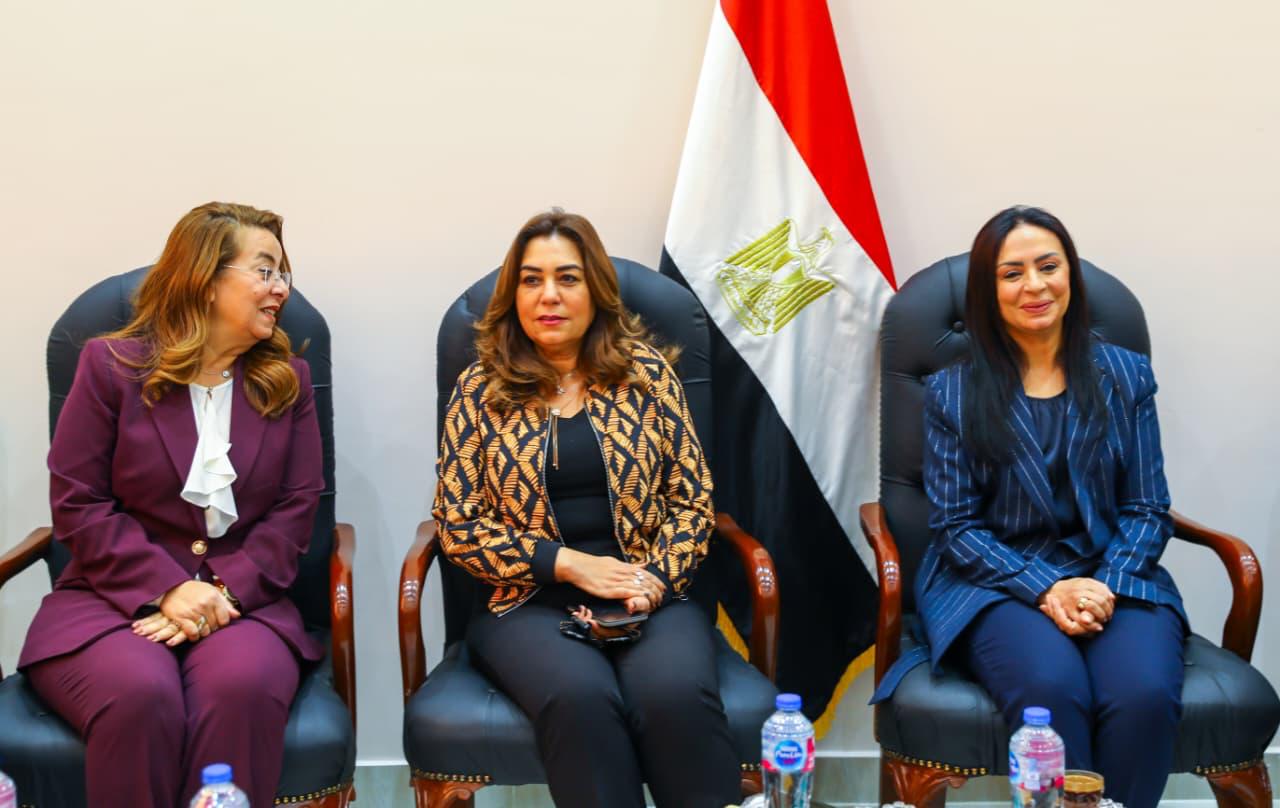 1764504318 121 وزيرة التنمية المحلية تحضر افتتاح مركز العزيمة لعلاج الإدمان وتزور