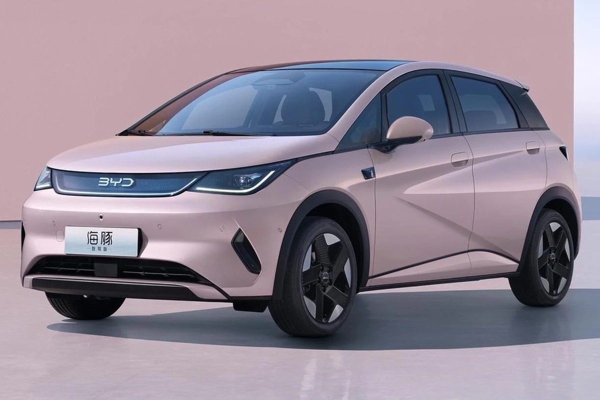 1764506676 318 مخاطر محتملة تفاصيل استدعاء 88981 عربية BYD