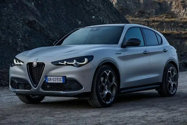 1764508113 398 مواصفات وأسعار الفاروميو ستلفيو 2026 الكروس أوفر مع شوية صور