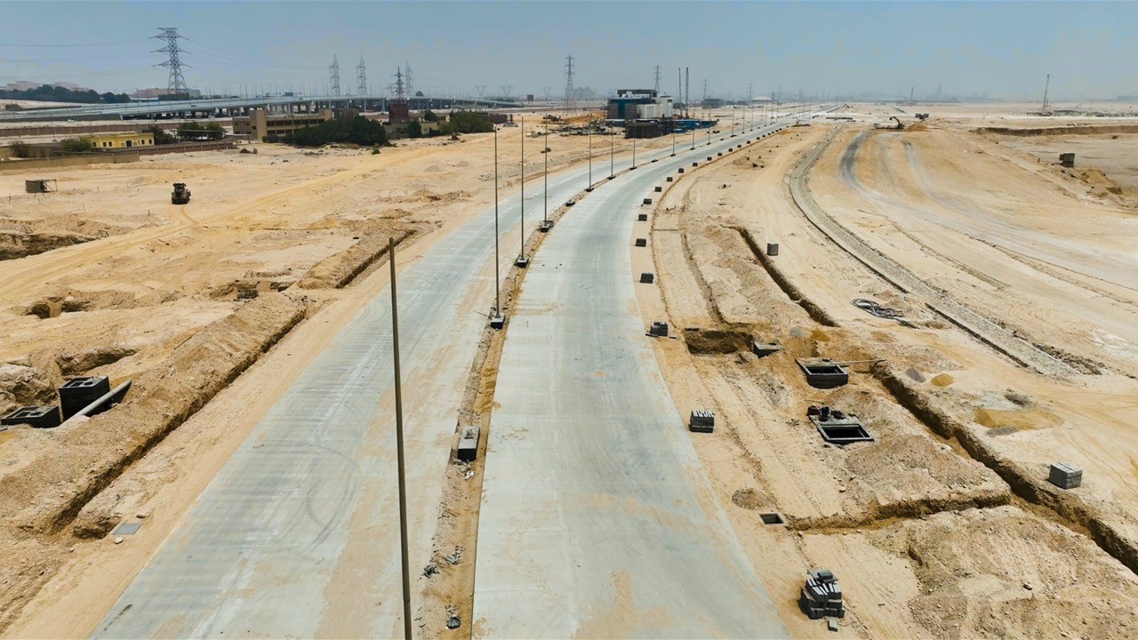 النقل: تطوير ميناء السخنة عشان مصر تبقى مركز إقليمي للنقل واللوجستيات 12 1764512063 816 النقل تطوير ميناء السخنة عشان مصر تبقى مركز إقليمي للنقل