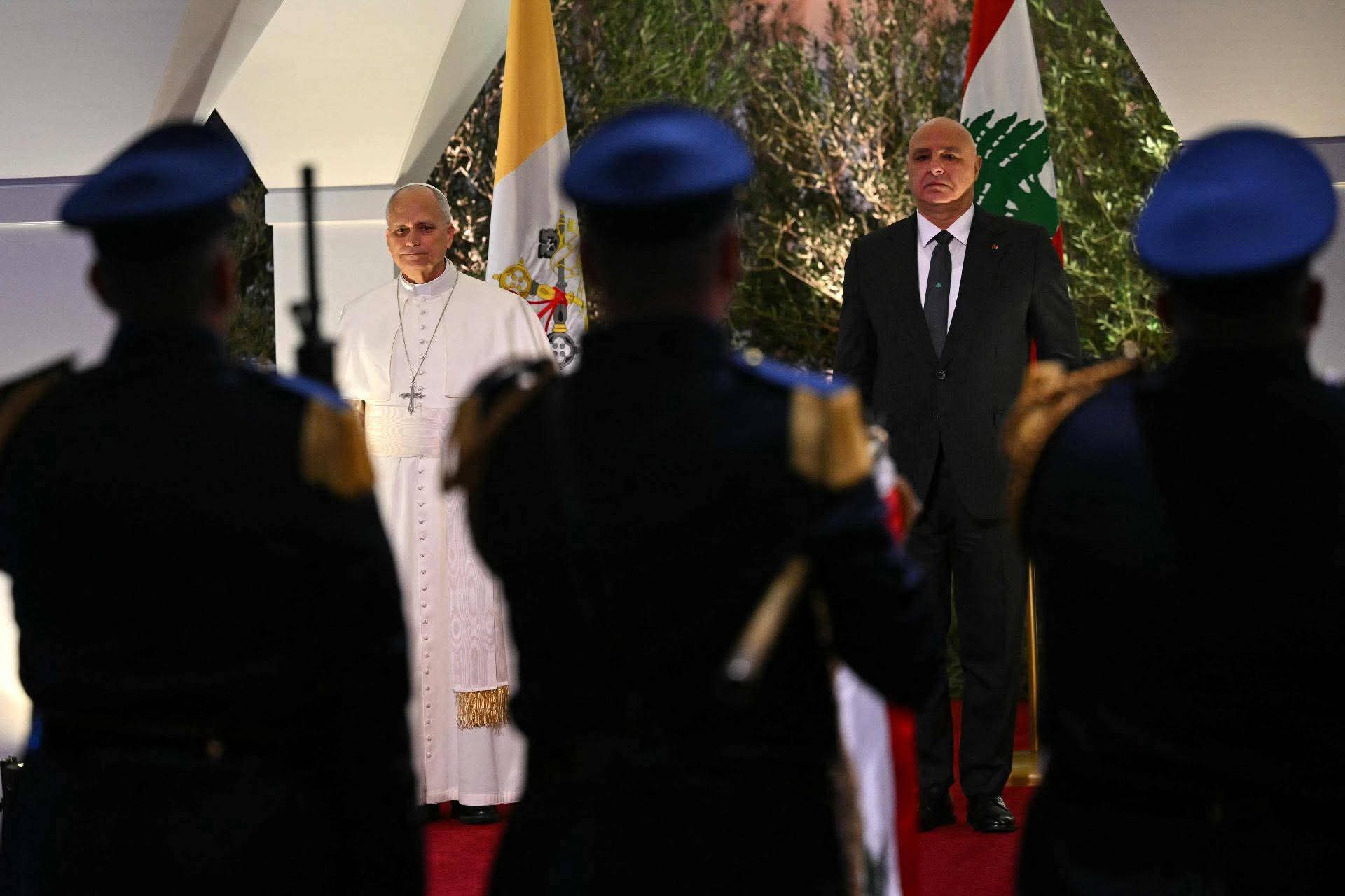 شباب الإيبارشية أثناء الأنشطة