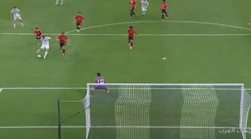 30 دقيقة أوزبكستان متقدم على مصر بهدف في بطولة كأس