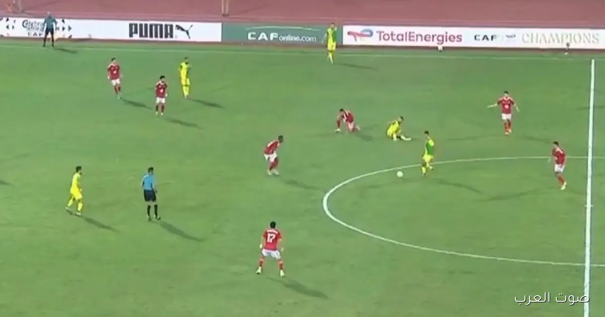 75 دقيقة.. الأهلي متقدم على شبيبة القبائل 2-1 في دوري الأبطال