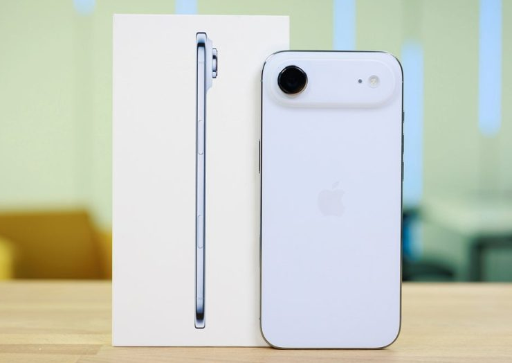 آبل تقفل خطوط إنتاج iPhone Air بشكل مفاجئ