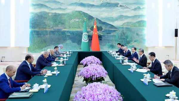 اجتماع أبو الغيط مع وزير الخارجية الصيني