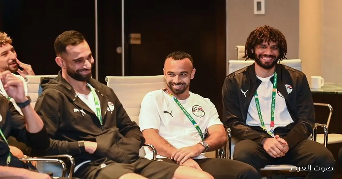 أبوريدة يشجع لاعبي منتخبنا في كأس العرب