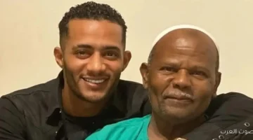 أحمد التهامي يواسي محمد رمضان بعد وفاة والده