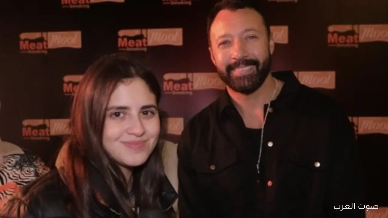 أحمد فهمي يشارك كواليس اتنين قهوة ورسالة للجمهور قبل العرض