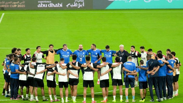 أخبار جديدة عن تجديد عقد محمد السيد وحسام عبد المجيد في الزمالك