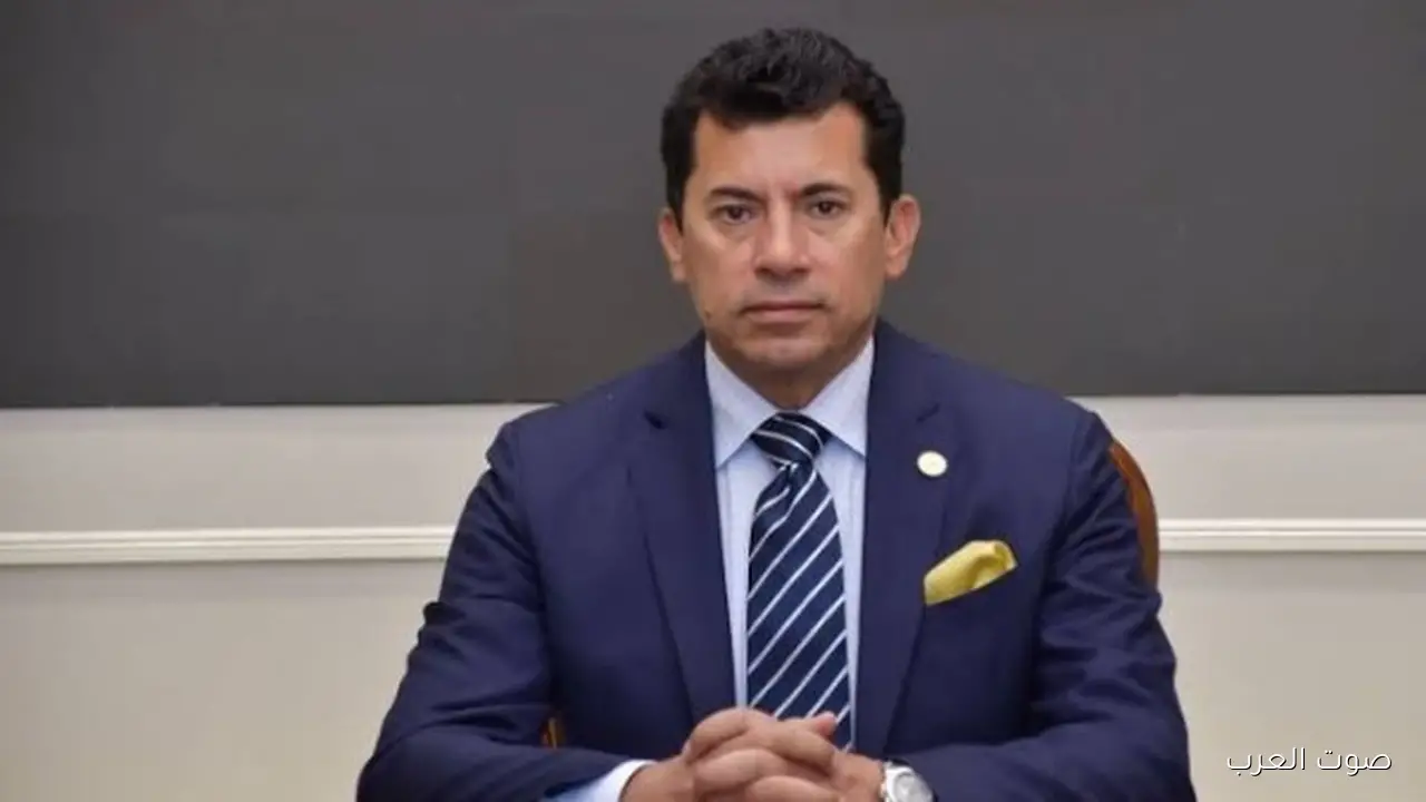 أشرف صبحي يؤكد على تعزيز التعاون مع هيئة تنمية الصعيد