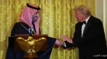 أغنى راجل في العالم يحضر لقاء ولي العهد السعودي مع