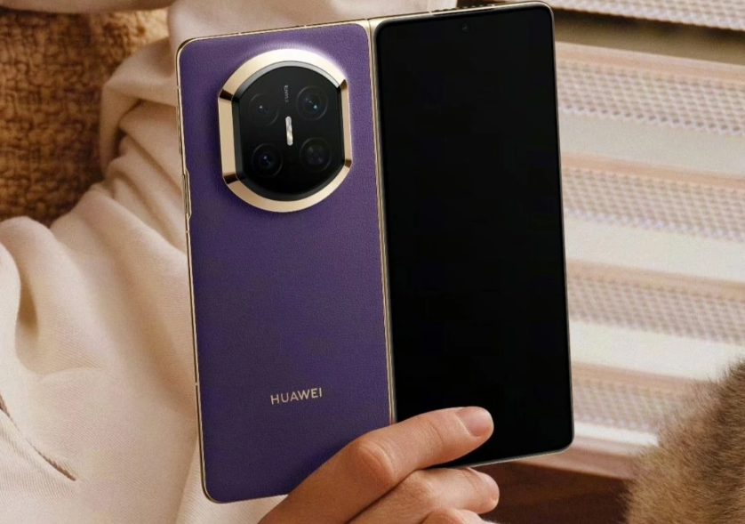 أول ظهور لهاتف <a href=