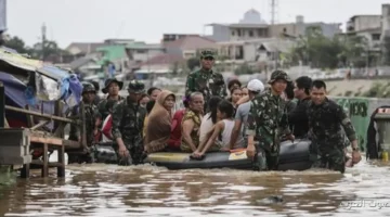 إندونيسيا فيضانات وانهيارات أرضية تخرب مدن كاملة في جزيرة سومطرة