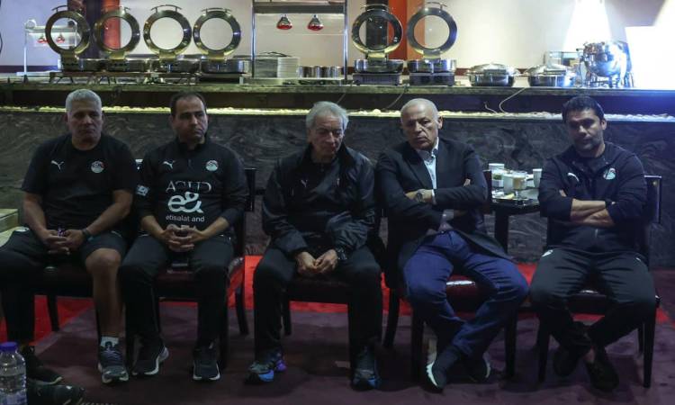 اجتماع أبو ريدة مع منتخب مصر المشارك في كأس العرب