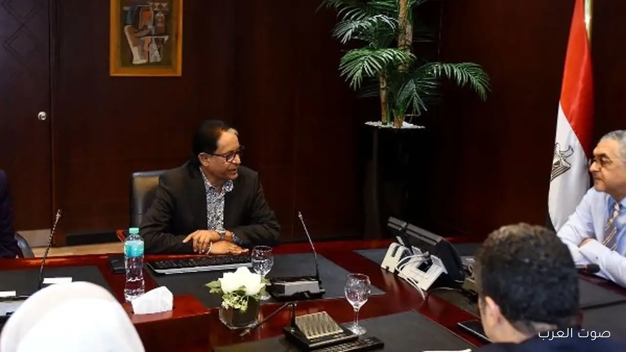 استثمارات سنغافورية بـ 210 ملايين دولار لإنتاج الأمونيا والهيدروجين الأخضر