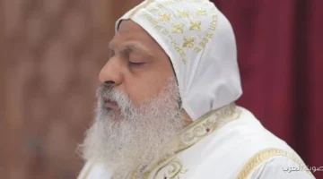 الأنبا ميخائيل بيصلي القداس في دير طموه