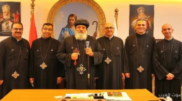 الأنبا ميخائيل يكرم 5 دياكونيين جدد تمهيدًا للكهنوت