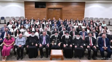 البابا تواضروس يقابل مجموعة من العاملين في مؤتمر مجلس الكنائس