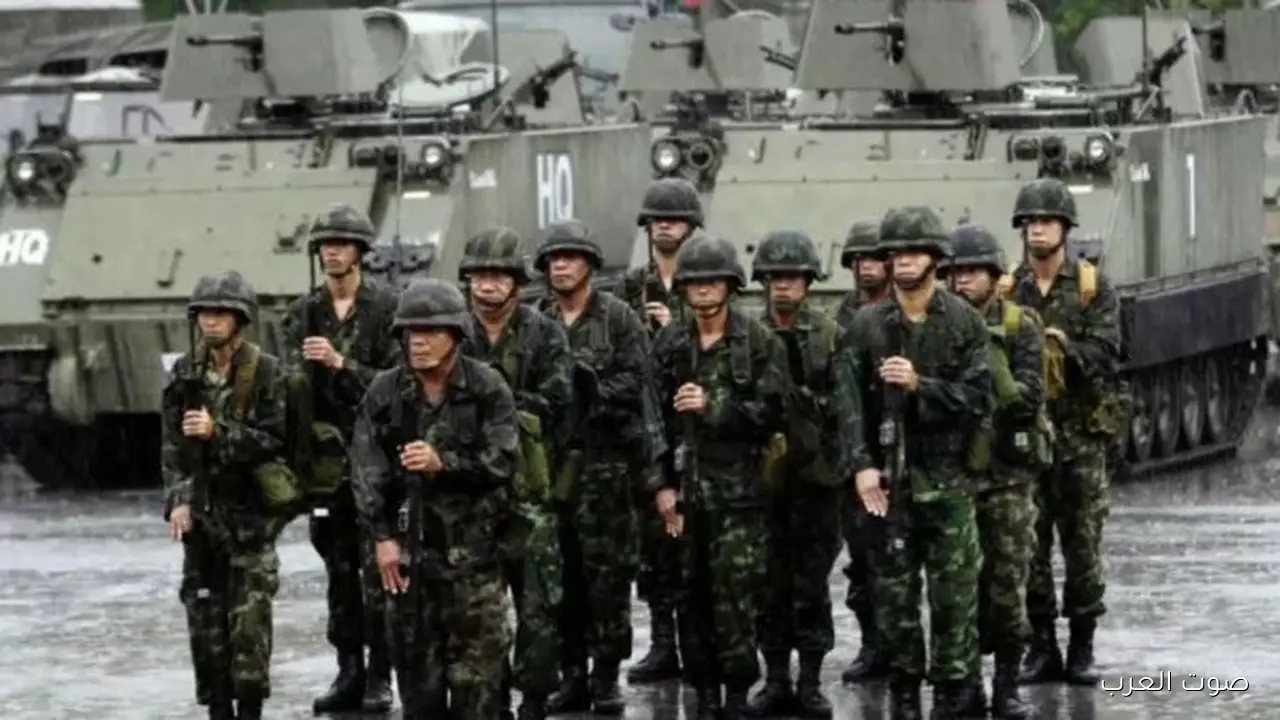 الجيش التايلاندي الاشتباكات مع كمبوديا لسه شغالة