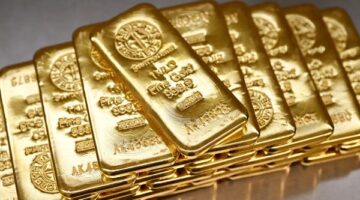 الذهب نزل شوية في مصر لكن ثابت بره والأسواق مستنية