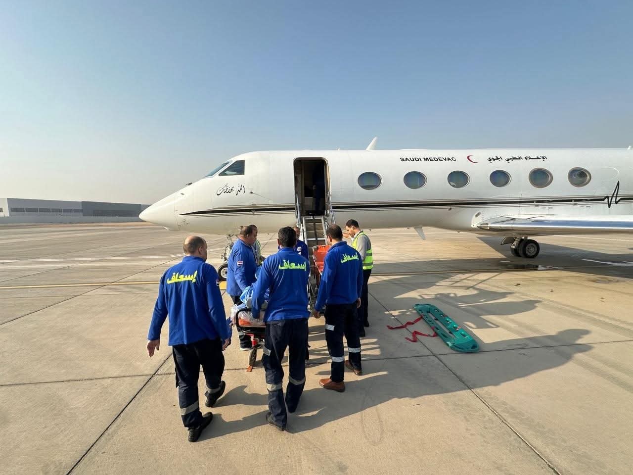 صورة من عملية الإخلاء الطبي