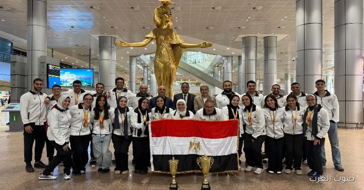 الشباب والرياضة تستقبل أبطال منتخب مصر لكرة السرعة بعد فوزهم ببطولة العالم في الهند 2 الشباب والرياضة تستقبل أبطال منتخب مصر لكرة السرعة بعد فوزهم ببطولة العالم في الهند