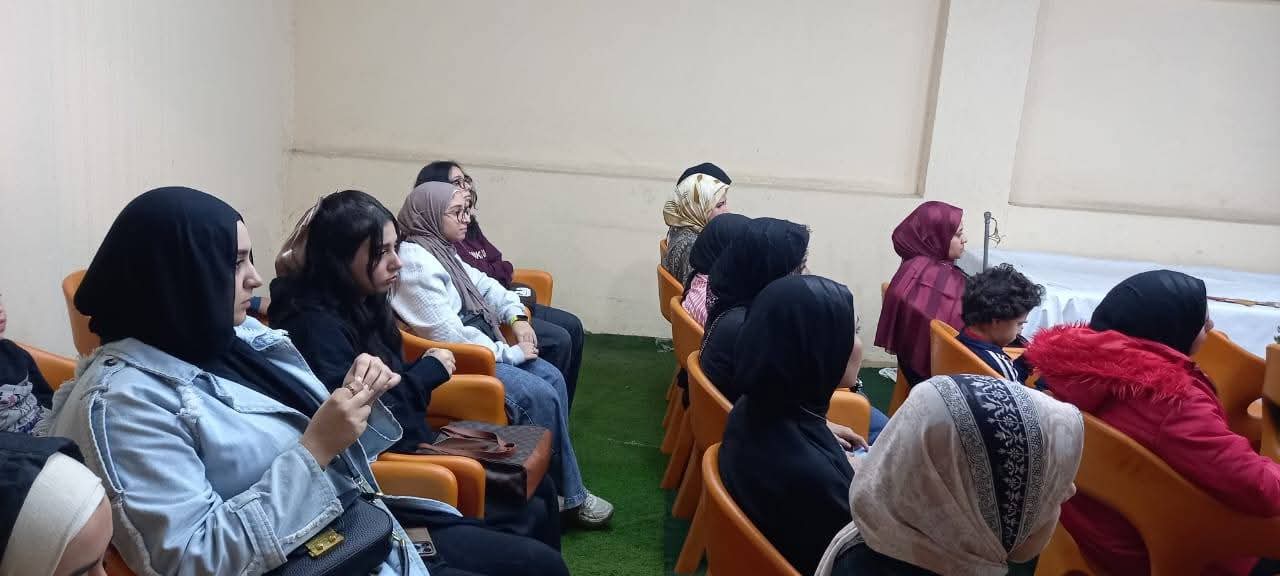 الشباب ينظم ندوات عن مخاطر الإدمان الرقمي والمراهنات في بور