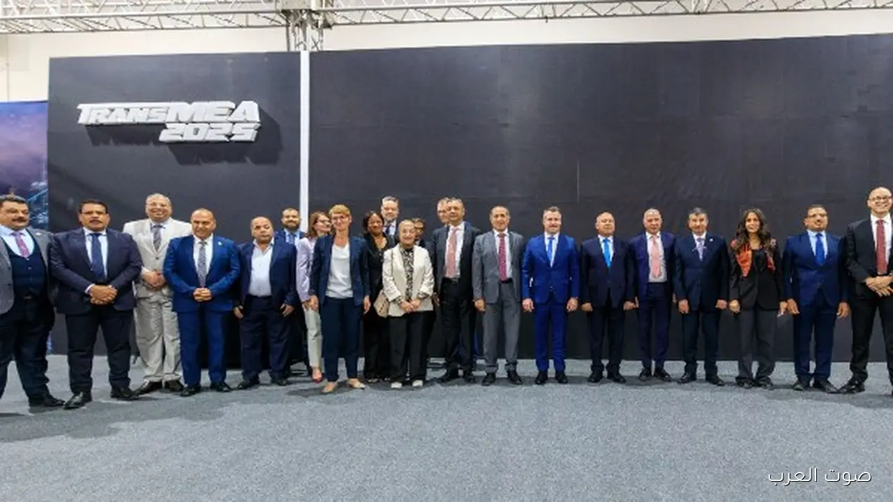 القومية للأنفاق توقع عقد تشغيل وصيانة القطار السريع مع تحالف