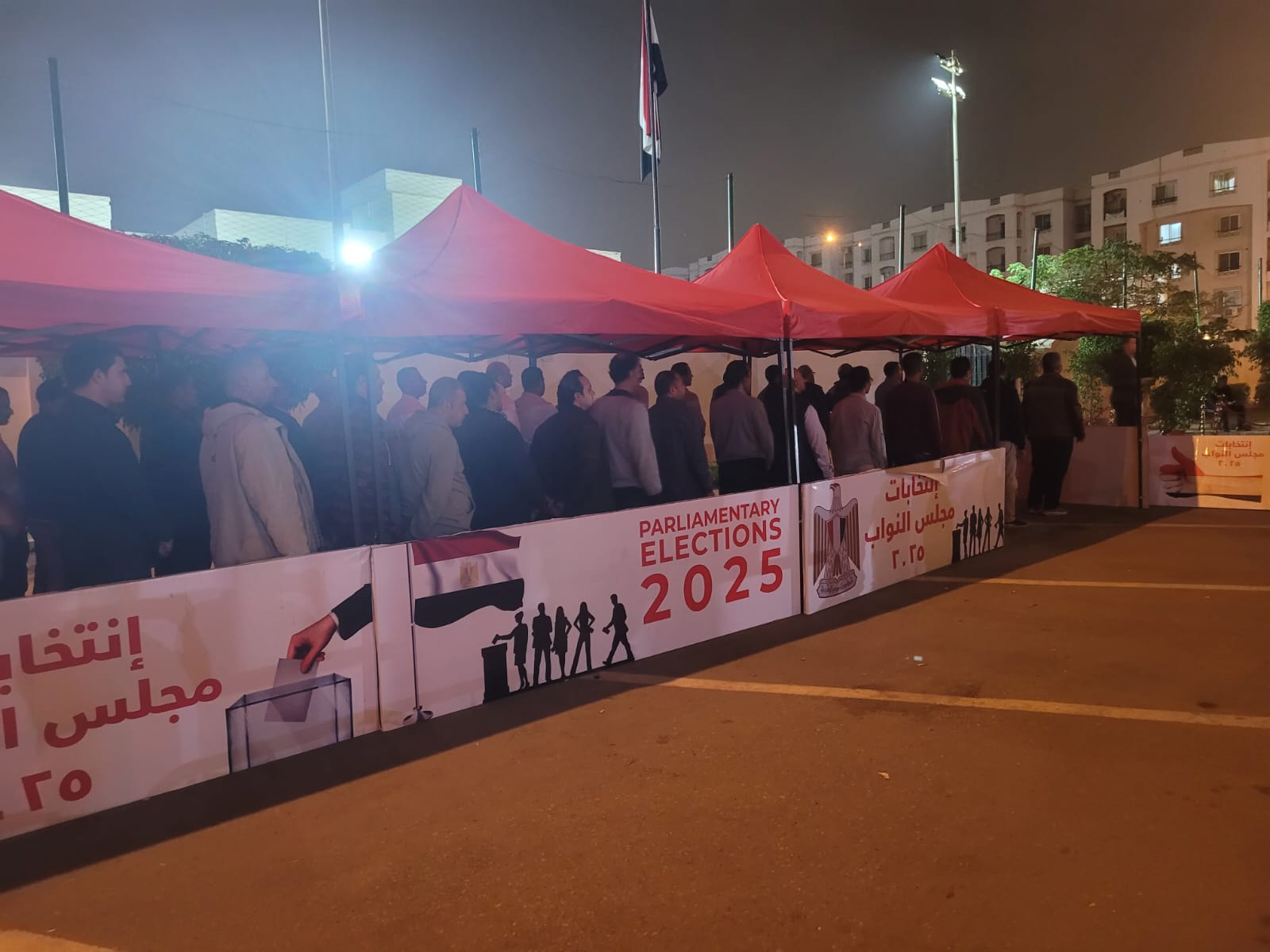 الناخبين لسه بيتوافدوا على لجنة المدرسة البريطانية في الرحاب