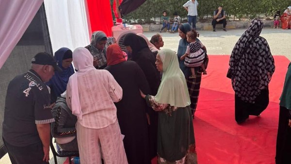 الناس بتتوافد على حدائق أكتوبر علشان ينتخبوا في انتخابات مجلس