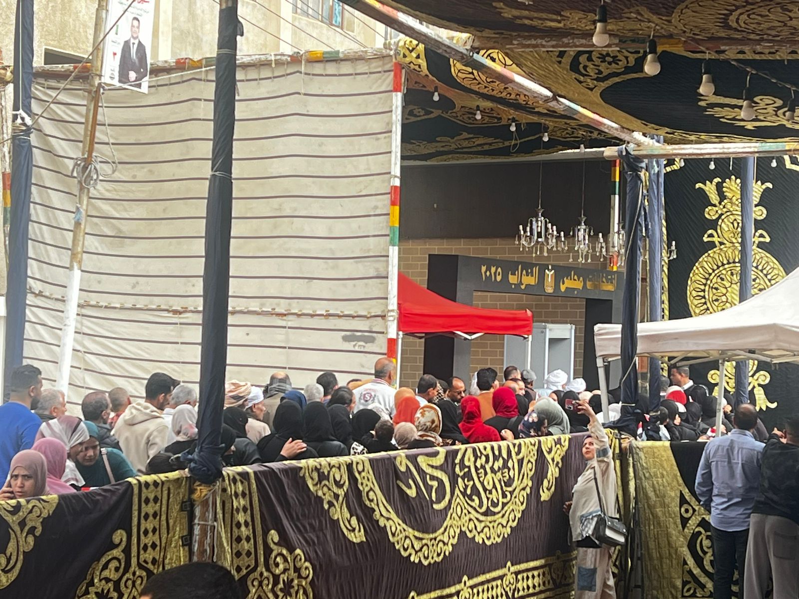 الناس زحمة على لجنة معهد فتيات القنطرة غرب الأزهري صور