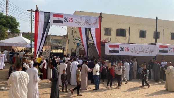 انتخابات النواب 2025.. حضور جماهيري لافت بلجنة مدرسة القطا بمنشأة القناطر