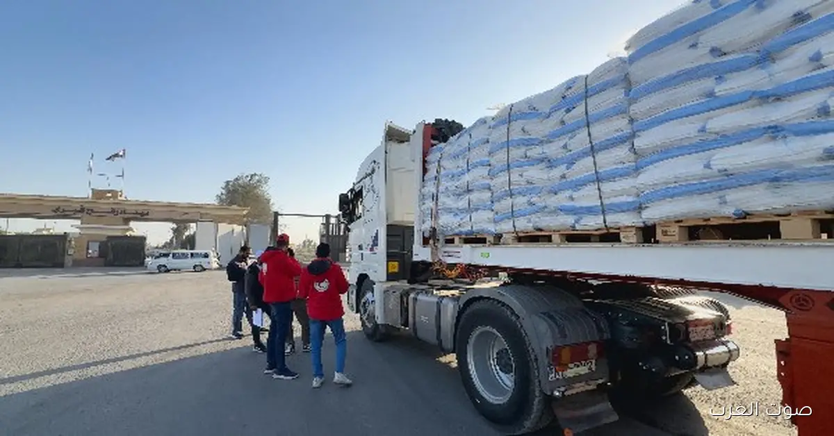 الهلال الأحمر يطلق حملة «زاد العزة» الـ77 ويشحن أكتر من 11 ألف طن مساعدات لأهالي غزة