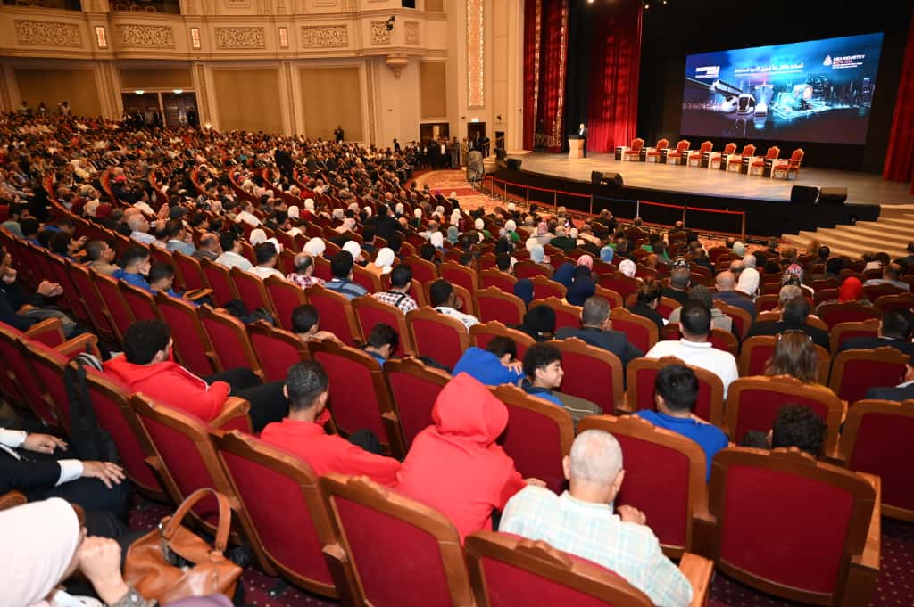 الوزير أكتر من 500 شركة من 30 دولة هتشترك في