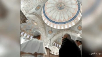 بابا الفاتيكان يزور الجامع الأزرق في إسطنبول لأول مرة