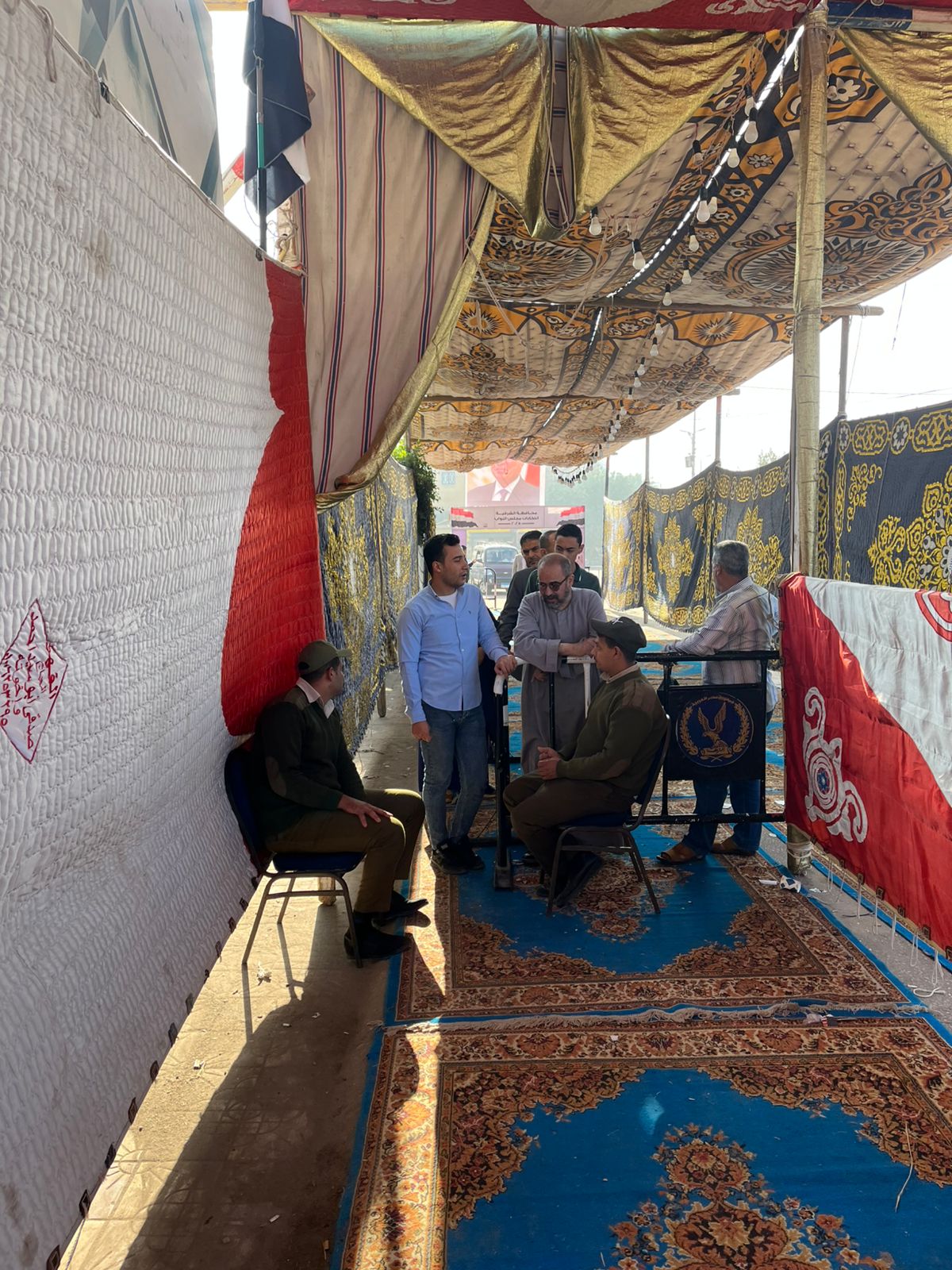 بدء اليوم التاني المواطنين بيتوافدوا على لجان انتخابات النواب في