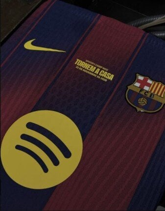 برشلونة يحتفل بمباراته ضد بلباو بقميص خاص: "رجعنا البيت 3 قميص برشلونة الجديد