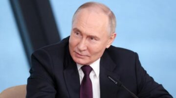 بوتين يزور مركز قيادة القوات الروسية ويتابع الأوضاع في كوبيانسك