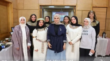 تربية عين شمس تحتفل بالطلاب الأجانب في أجواء فرعونية