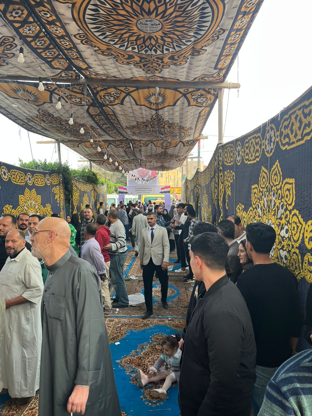 تكدس الناخبين في مركز الحسينية بالشرقية عشان يدلوا بأصواتهم في