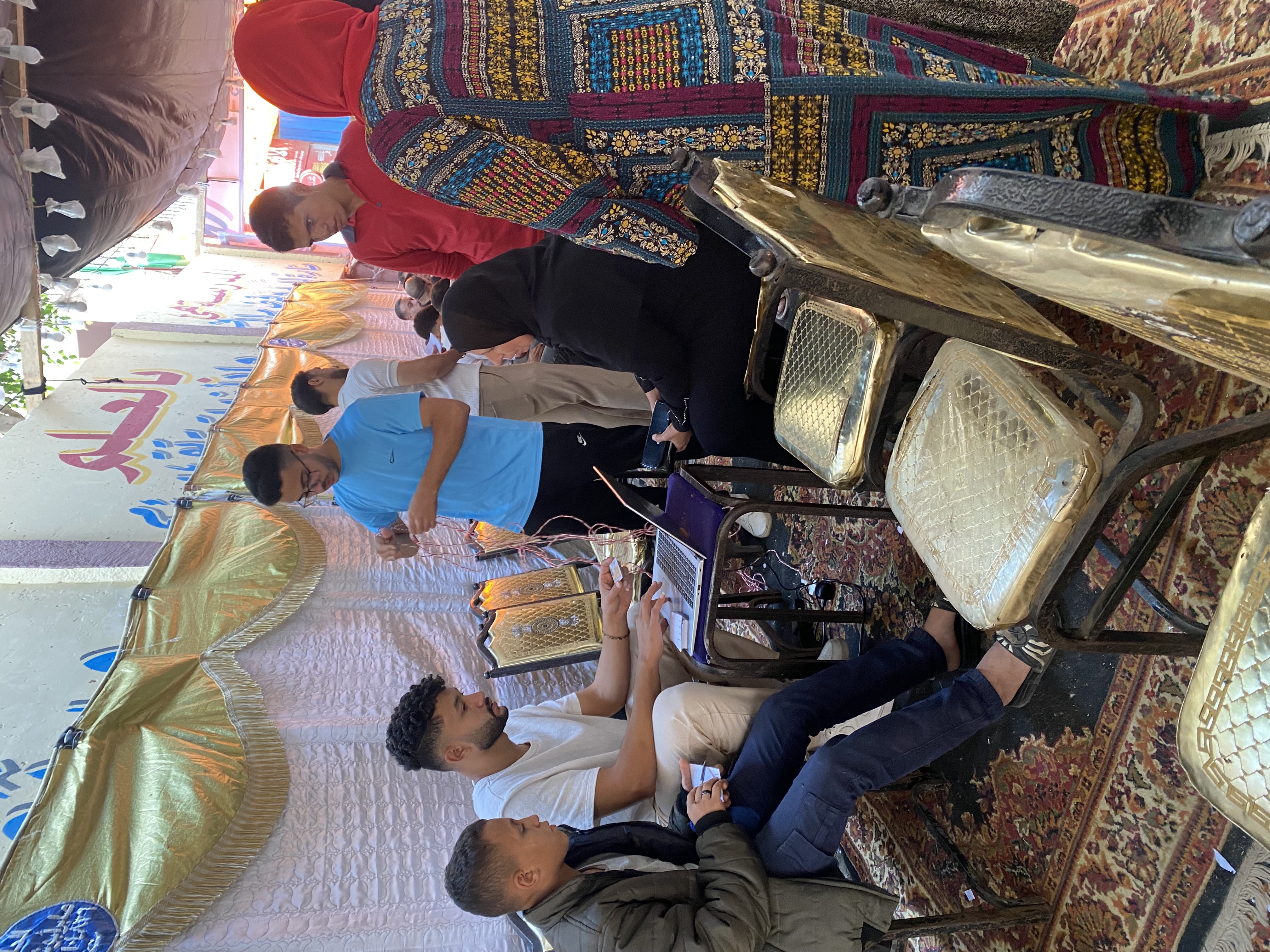 توافد العشرات على لجان انتخابات مجلس النواب في أبو النمرس