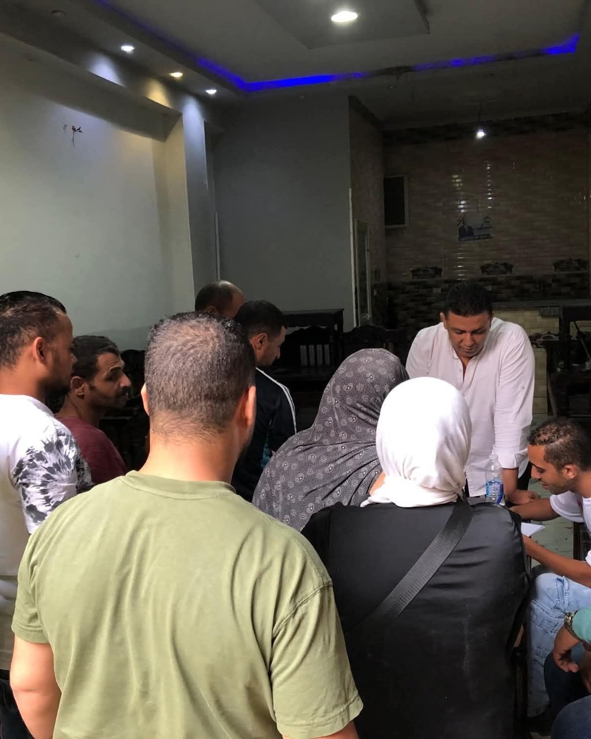 توافد الناس في الجيزة عشان ينتخبوا نوابهم