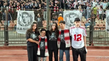 جماهير الزمالك تحتفل بأولاد الراحل محمد صبري قبل مباراة زيسكو